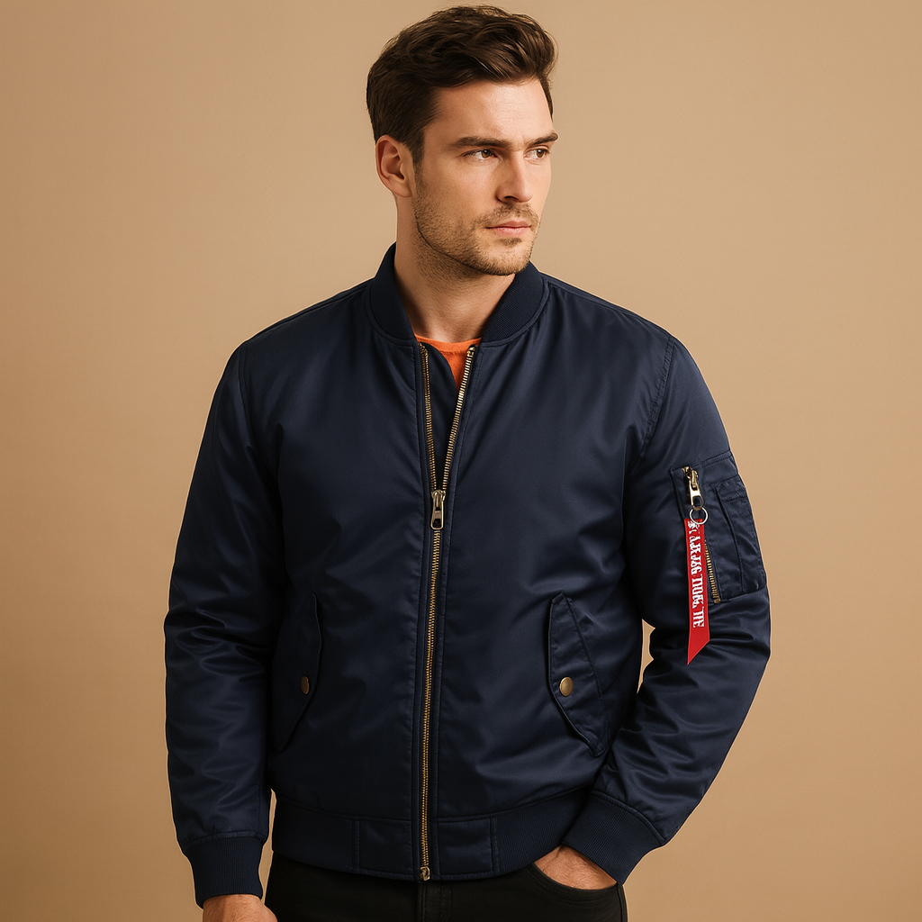 Men’s casual outdoor jacket with a lightweight and breathable design, offering weather-resistant protection for city wear and outdoor activities.