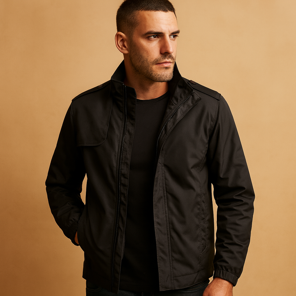 Men’s lightweight summer jacket with a stand collar and practical pockets, suitable for daily wear, city strolls, and evening outings.
