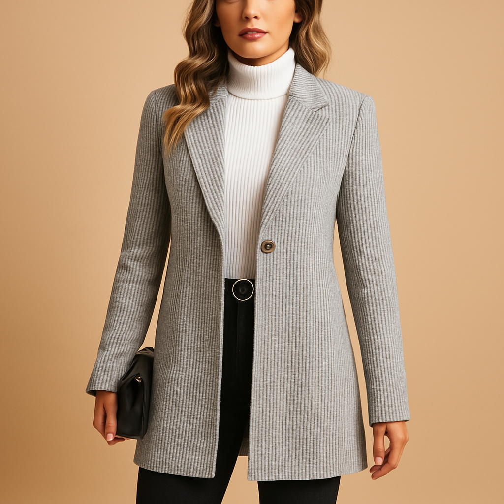 Tailored women’s blazer with a polished silhouette and long sleeves, perfect for business meetings, formal events, and elegant daily wear.