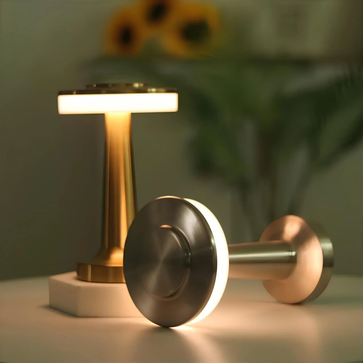 Cordless Table Lamp with Rechargeable Battery Dimmable LED and Metallic Finish - Image 9
