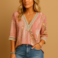 Women’s elegant blouse with a flattering silhouette and refined design, perfect for work, dinners, and chic everyday outfits.