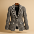 Women’s elegant tailored blazer with classic cut and comfortable fit, perfect for office days and formal occasions.