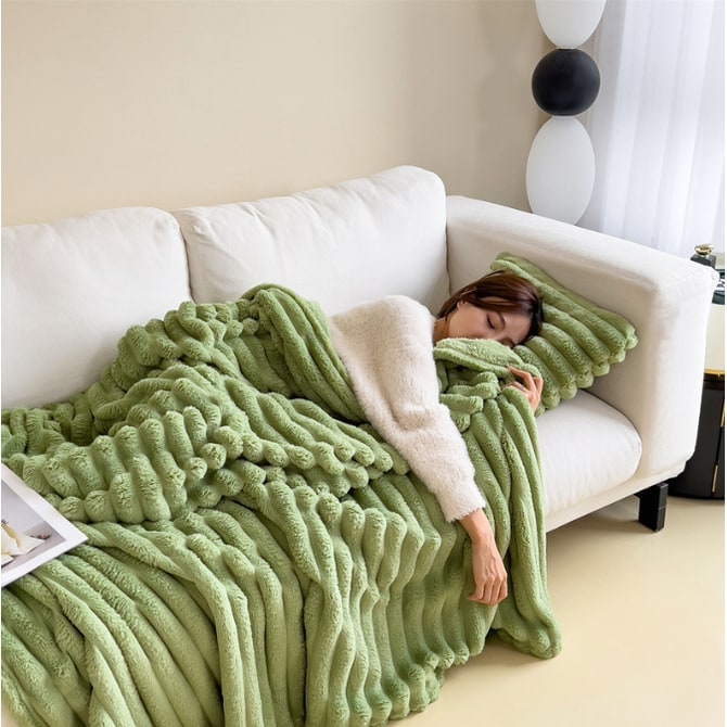 Faux Fur Throw Blanket with Plush Pile and Matching Pillowcase - Image 18