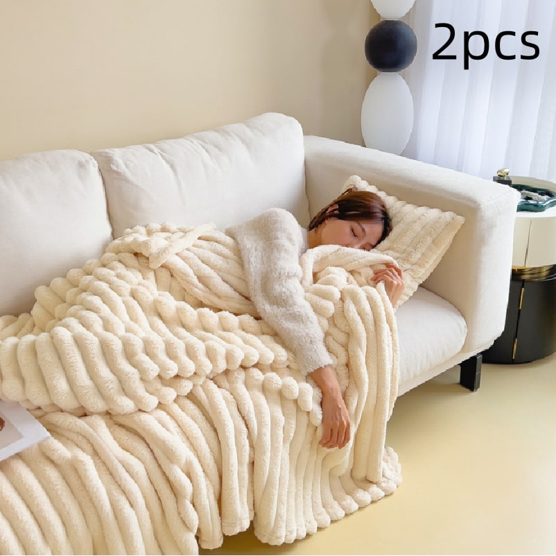 Faux Fur Throw Blanket with Plush Pile and Matching Pillowcase - Image 3