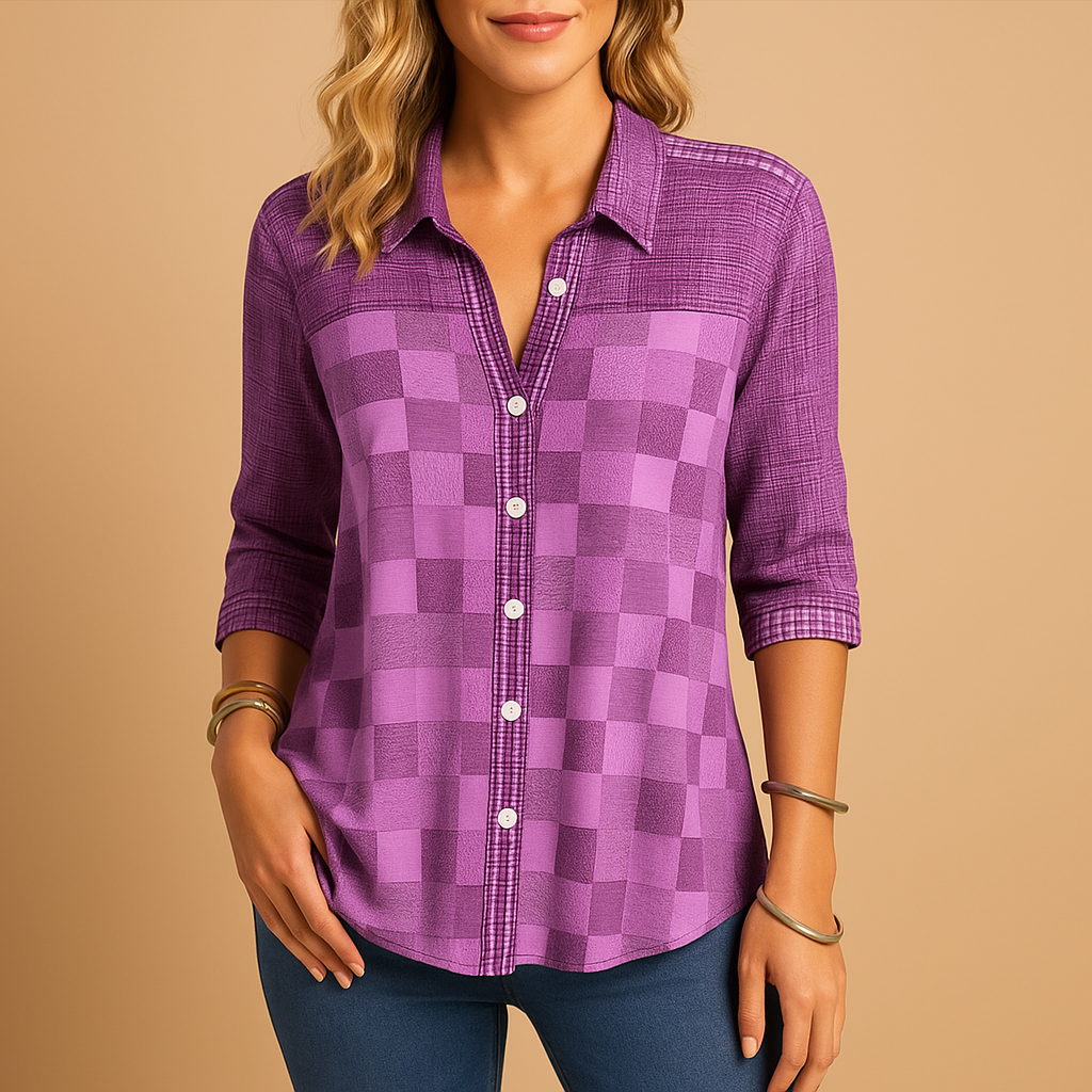 Women’s plaid check blouse with relaxed fit and breathable fabric, ideal for everyday wear and semi-formal outfits.