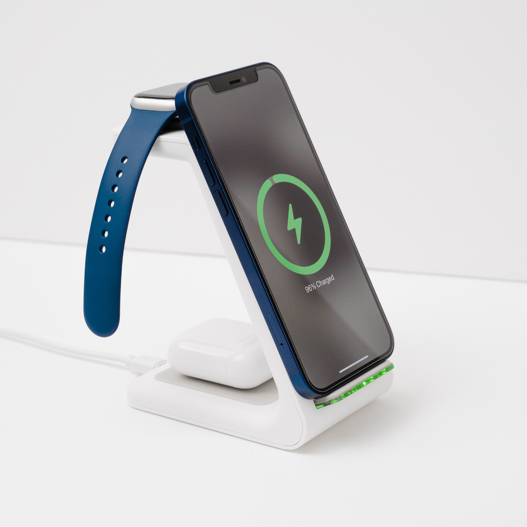 Wireless Charging Station with Qi Pad for Multiple Devices 3-In-1 Desktop Stand - Image 1
